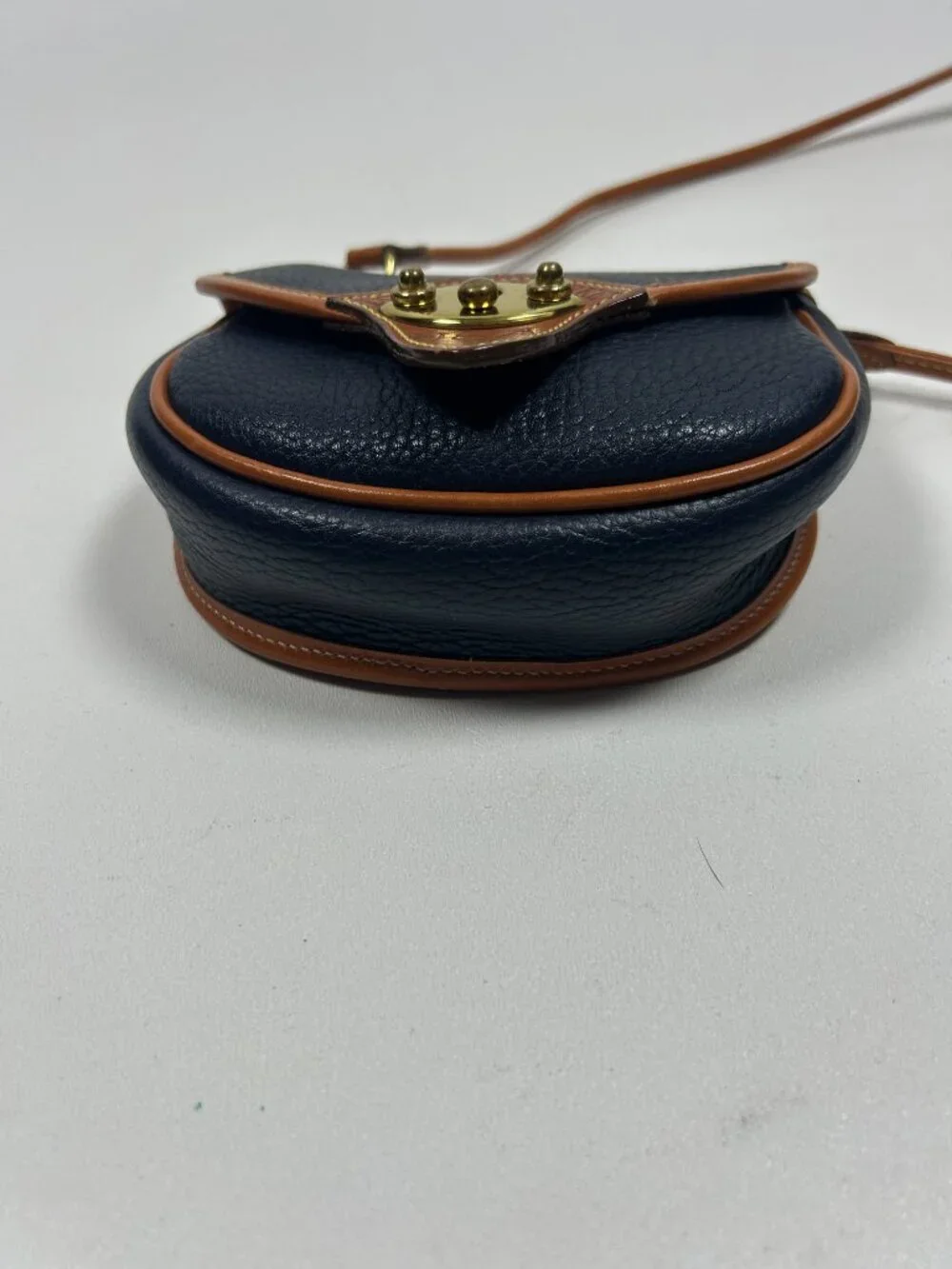 VTG DOONEY & BOURKE Cavalry Crossbody/Belt Bag Navy All Weather Leather USA
